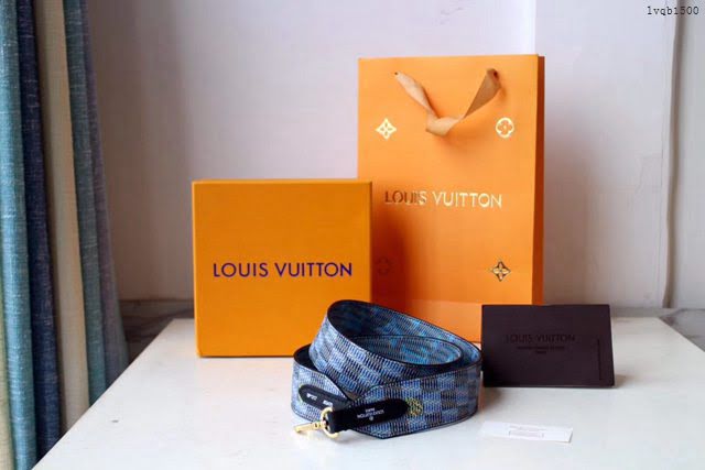 lv錢包 J02470 BANDOULIèRE肩帶 lv小牛皮肩帶  lvqb1500
