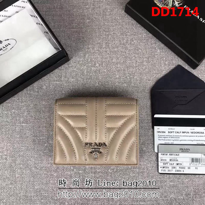 PRADA普拉達 專櫃最新爆款 頂級原單納帕牛皮 女士短夾 1MV204 DD1714