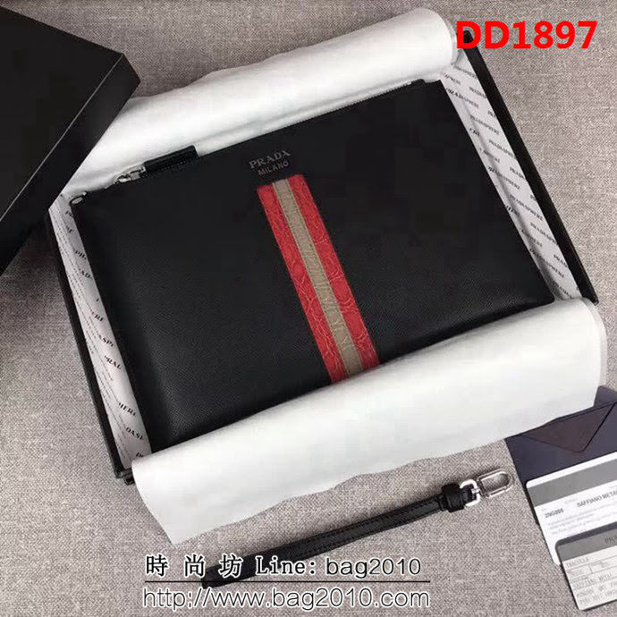PRADA普拉達 專櫃最新款 限量版 十字紋牛皮 男士手包 2NG005 DD1897
