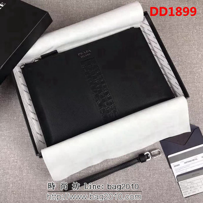 PRADA普拉達 專櫃最新款 限量版 十字紋牛皮 男士手包 2NG005 DD1899