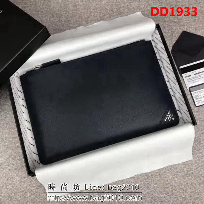 PRADA普拉達 官網同步 專櫃最新款 頂級原單十字紋牛皮 男士手包 2NG005 DD1933