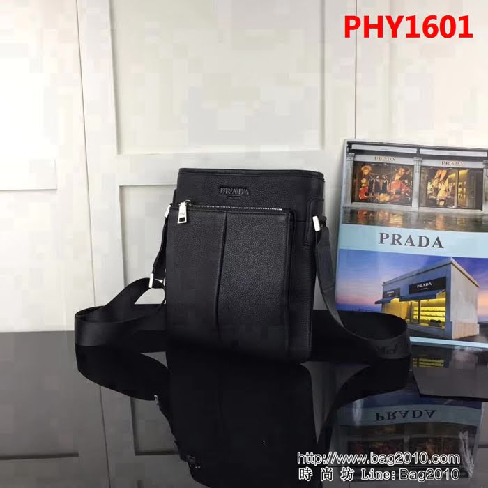 普拉達PRADA原單 2VE378黑色原單荔枝紋 PRADA男士單肩斜挎包 PHY1601
