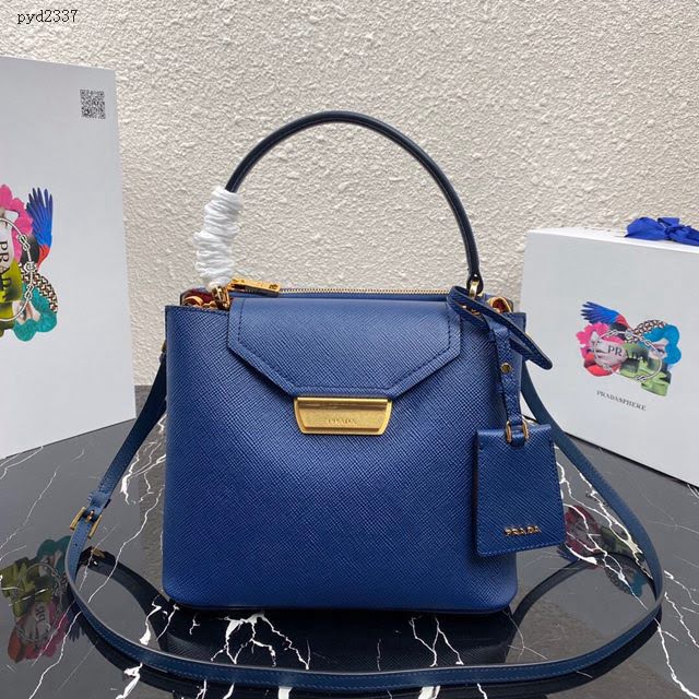 prada女包 普拉達2020專櫃爆款 1BN012 Prada十字紋牛皮肩背女包 Prada手提水桶包  pyd2337