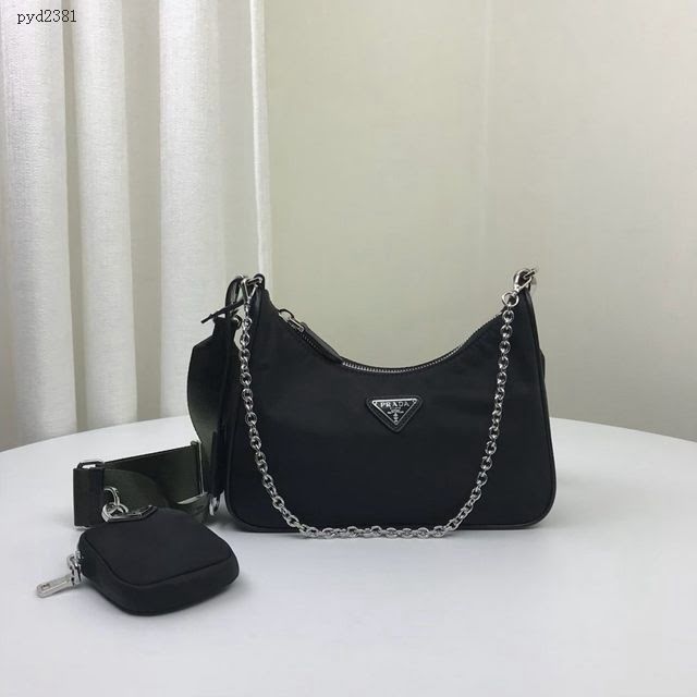 prada女包 普拉達2020新款nylon Hobo手拎包 時尚百搭 prada腋下包 1BH204 Prada單肩斜挎包  pyd2381
