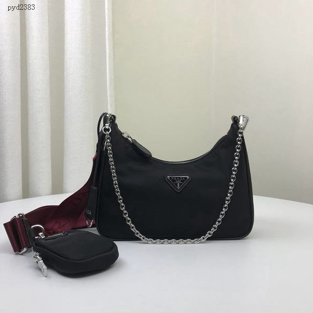 prada女包 普拉達2020新款nylon Hobo手拎包 時尚百搭 prada腋下包 1BH204 Prada單肩斜挎包  pyd2383