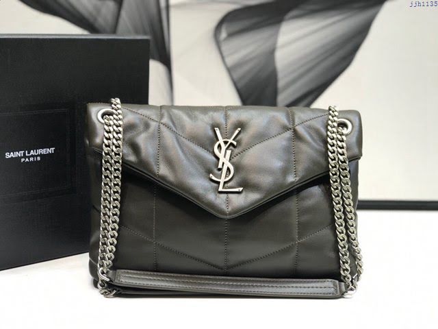 YSL爆款女士包包 聖羅蘭經典款LOULOU PUFFER絎縫漆皮小號郵差包 YSL肩背斜挎包 577476  jjh1135