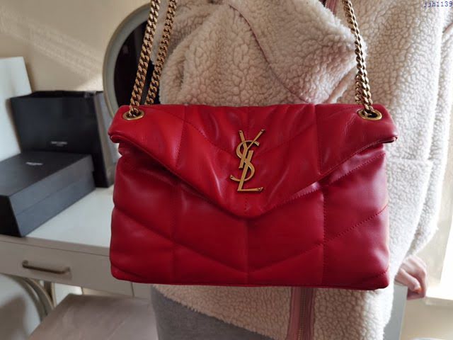 YSL爆款女士包包 聖羅蘭經典款LOULOU PUFFER絎縫漆皮小號郵差包 YSL肩背斜挎包 577476  jjh1139