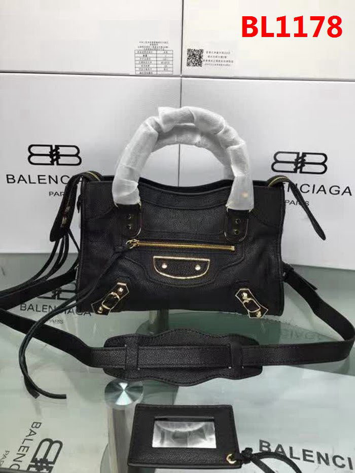 BALENCIAG巴黎世家 原版義大利進口山羊皮 小金釘 單肩斜挎包  BL1178