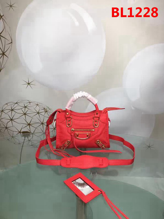 BALENCIAG巴黎世家 原版義大利進口山羊皮 小金釘 可單肩斜挎  BL1228