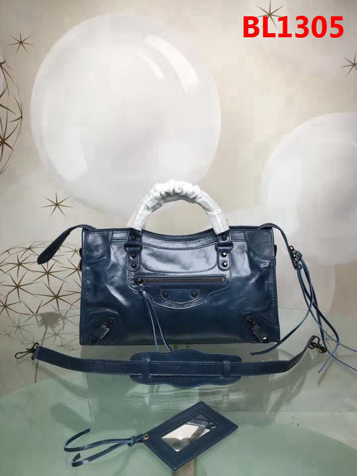 BALENCIAG巴黎世家 經典款 義大利進口原版油蠟頭層牛皮 古銅釘黑色 時尚百搭 手提肩背斜挎包  BL1305