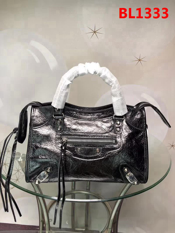 BALENCIAG巴黎世家 義大利進口 原版油蠟頭層牛皮 香皮小銀釘  BL1333