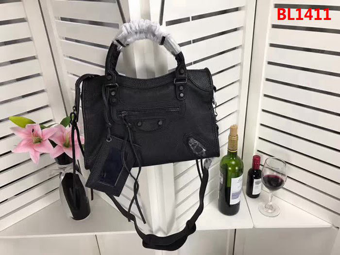 BALENCIAG巴黎世家 原單品質 經典機車 山羊皮黑釘款 手提肩背斜挎包  BL1411