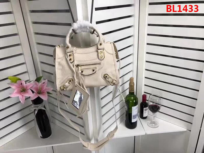 BALENCIAG巴黎世家 經典機車 原版山羊皮 包邊五金款 手提肩背斜挎包  BL1433
