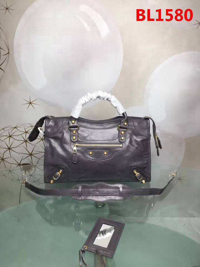 BALENCIAG巴黎世家 義大利進口 原版油蠟頭層牛皮 香皮小銀釘 時尚百搭 手提肩背斜挎包  BL1580