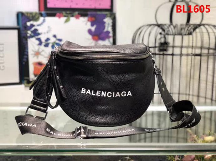 BALENCIAG巴黎世家 可口可樂相機包 巴黎世家超暴款包包 男女通用  BL1605