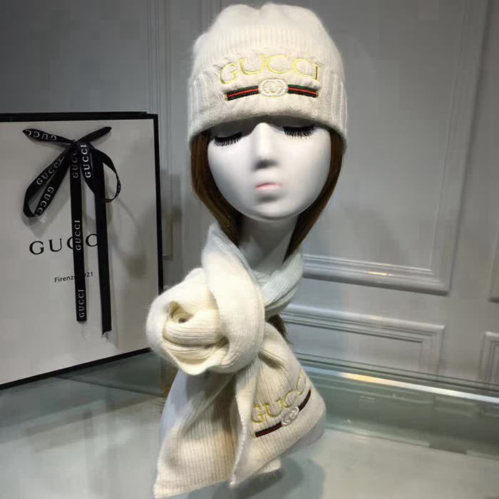 GUCCI古馳 兔絨+羊絨針織圍巾帽子套裝 百搭情侶款 LLWJ5784