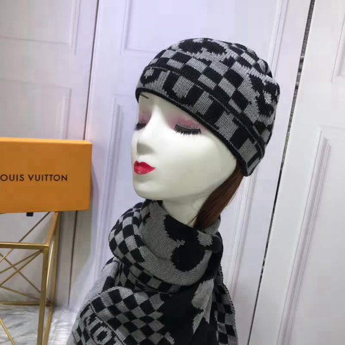 路易威登LV 官網同步 套裝系列 新款圍巾加帽子 男女同款 LLWJ5808