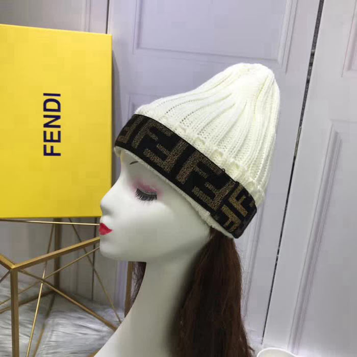 FENDI芬迪 專櫃新品 火爆經典款 百搭羊毛帽 LLWJ6625