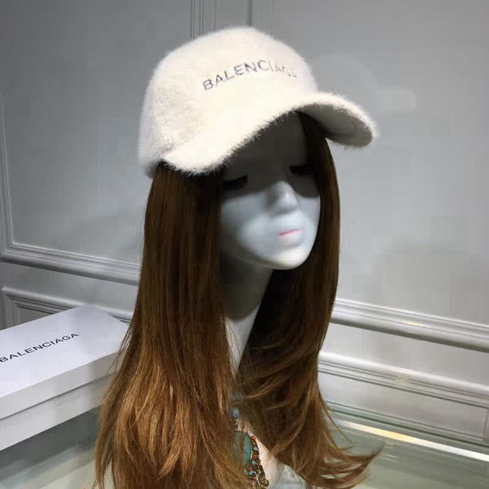 BALENCIAGA巴黎世家 秋冬款水貂絨鴨舌帽 男女同款 LLWJ8055