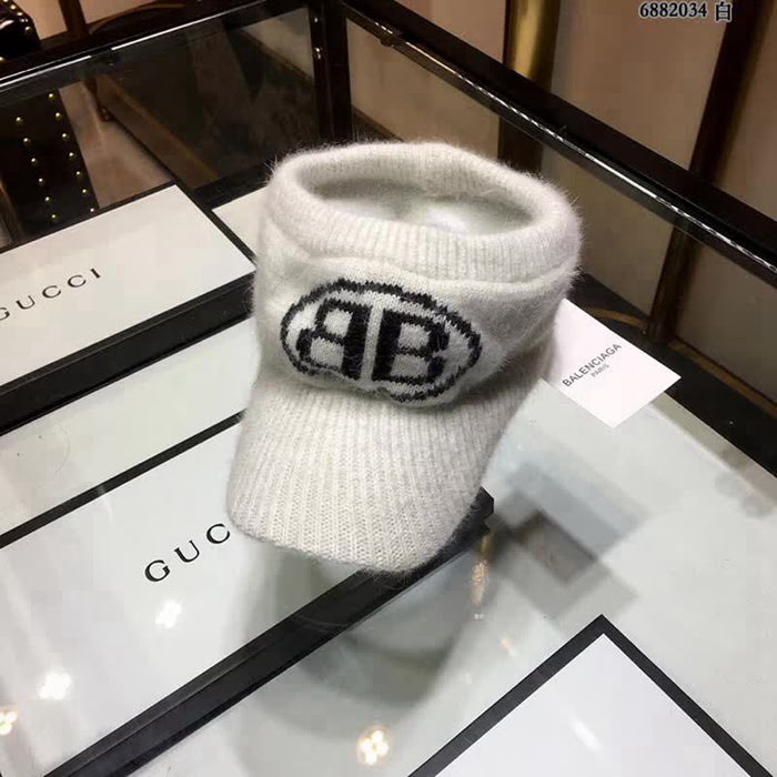 BALENCIAGA巴黎世家 高端款 保暖針織鴨舌帽 6882034 LLWJ8475