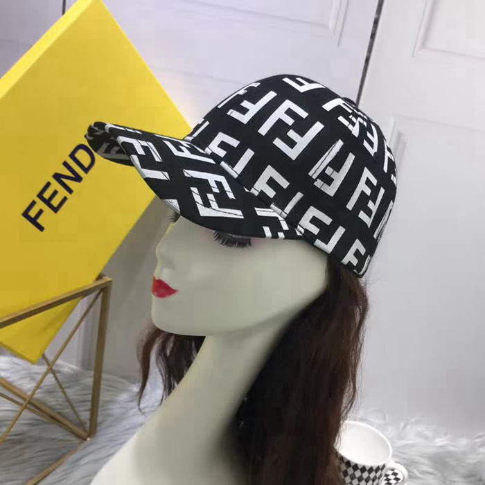 FENDI芬迪 百搭款棒球帽 時尚防曬鴨舌帽 6881684 LLWJ8580