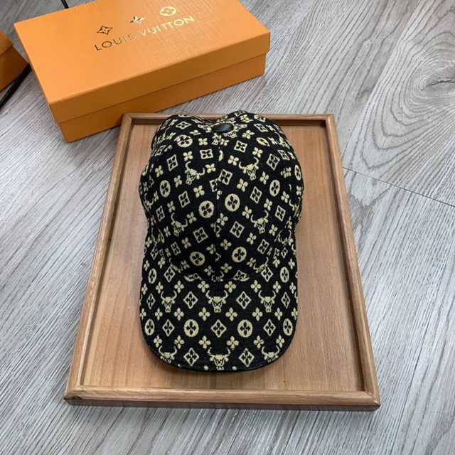 LV新品男士帽子 路易威登牛頭印花棒球帽鴨舌帽  mm1325