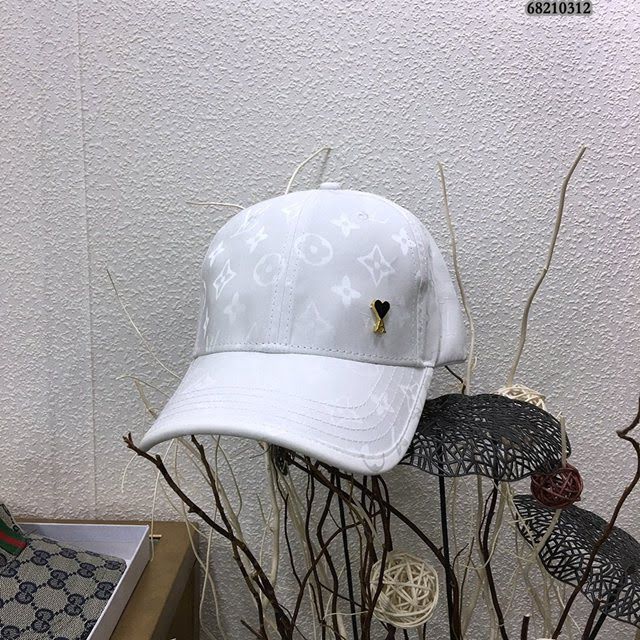 LV男女同款帽子 路易威登絲綿愛心經典印花鴨舌帽棒球帽  mm1399