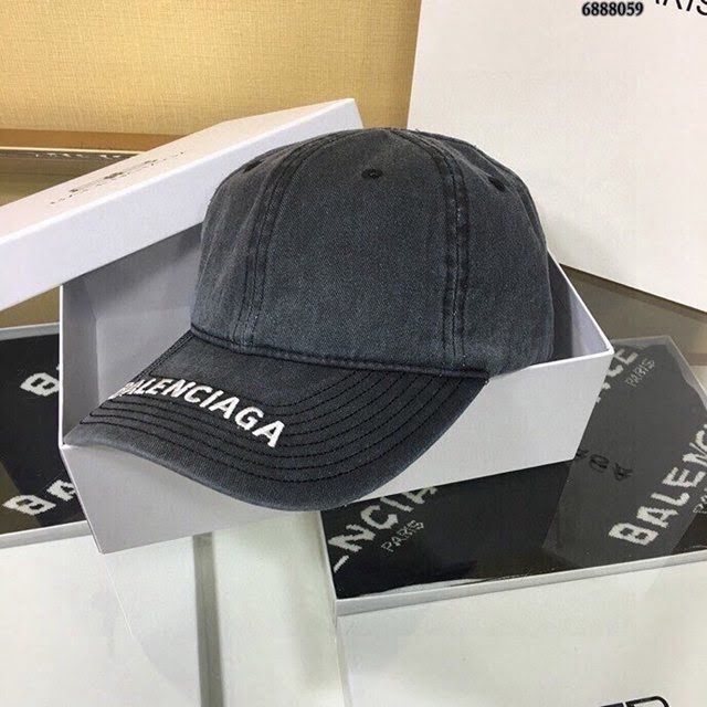 Balenciaga男女同款帽子 巴黎世家刺繡字母棒球帽鴨舌帽  mm1413