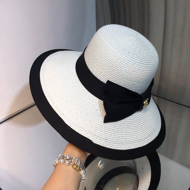 Chanel爆款女士帽子 香奈兒真絲蝴蝶結小香風草帽遮陽帽  mm1499