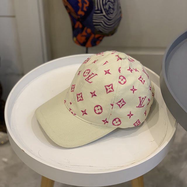LV男女同款帽子 路易威登拼接刺繡款棒球帽  mm1656