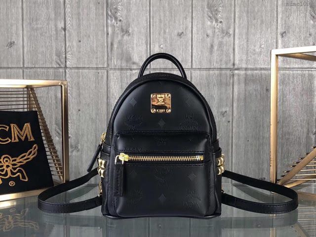 MCM雙肩背包 原單 超mini Stark經典女背包 側邊點綴鉚釘 MCM後背包 時尚迷人單品  mdmc1092