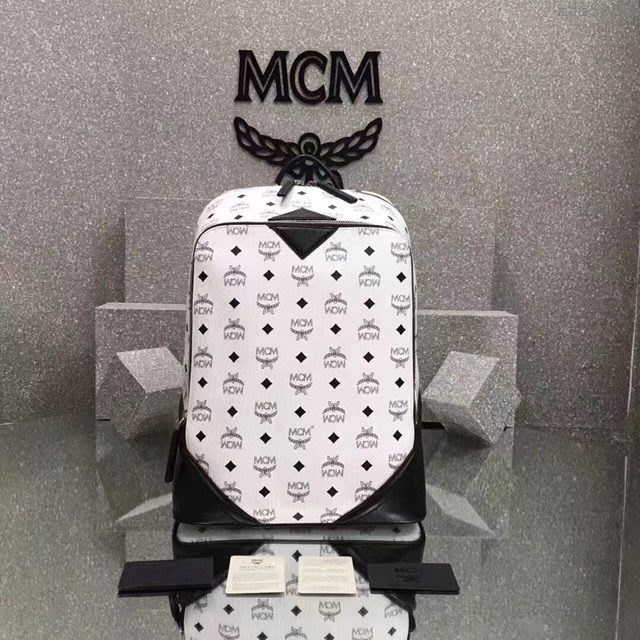 MCM雙肩背包 原單 24K黃金五金件 幹邑色Visetos塗層材料 高端MCM男士背包  mdmc1103