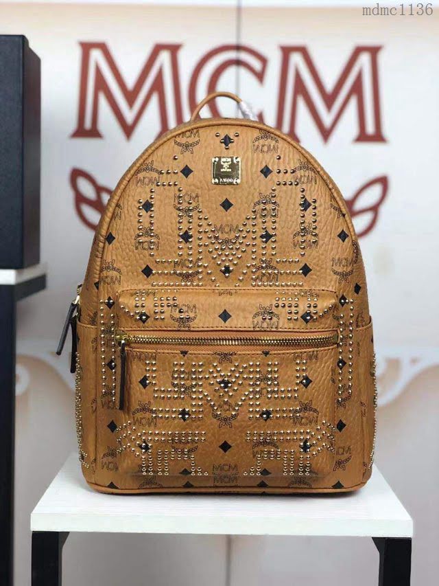 MCM雙肩背包 原單 5927小號 Gunta“M”字形鉚釘背包 金屬鉚釘 MCM女背包  mdmc1136