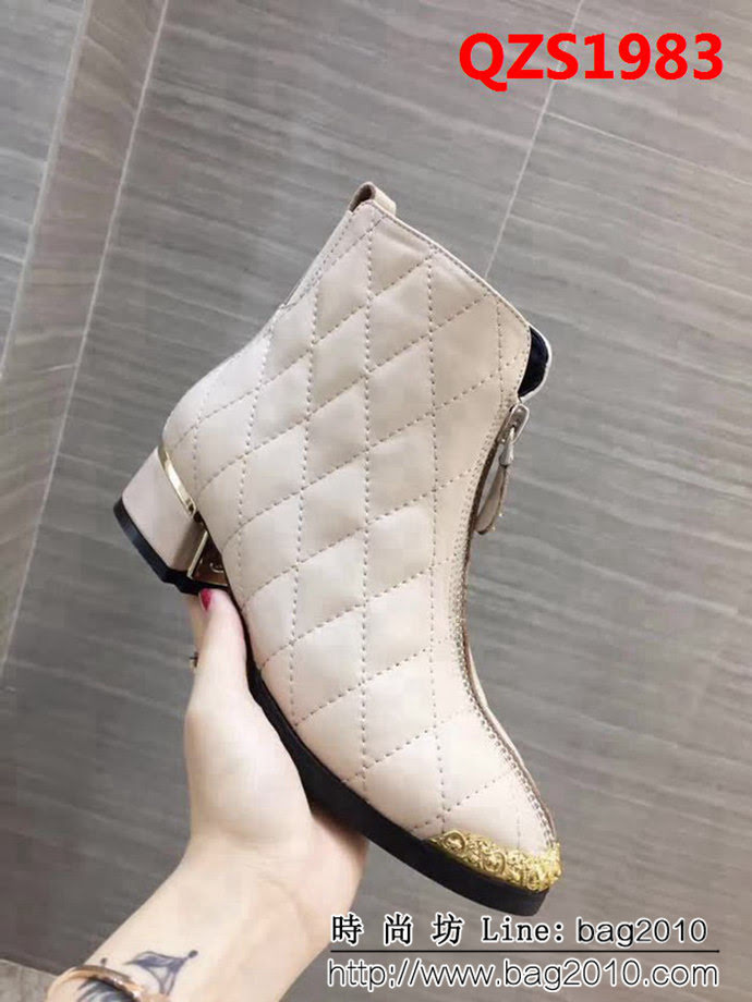 CHANEL香奈兒 經典款式 羊皮 時尚百搭 女短靴  QZS1983