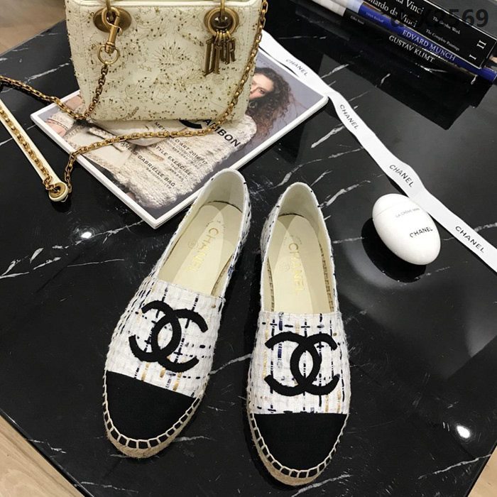 CHANEL香奈兒 經典漁夫鞋 19專櫃新色新系列 白呢布款 舒適百搭 女款休閒鞋  dsX2569