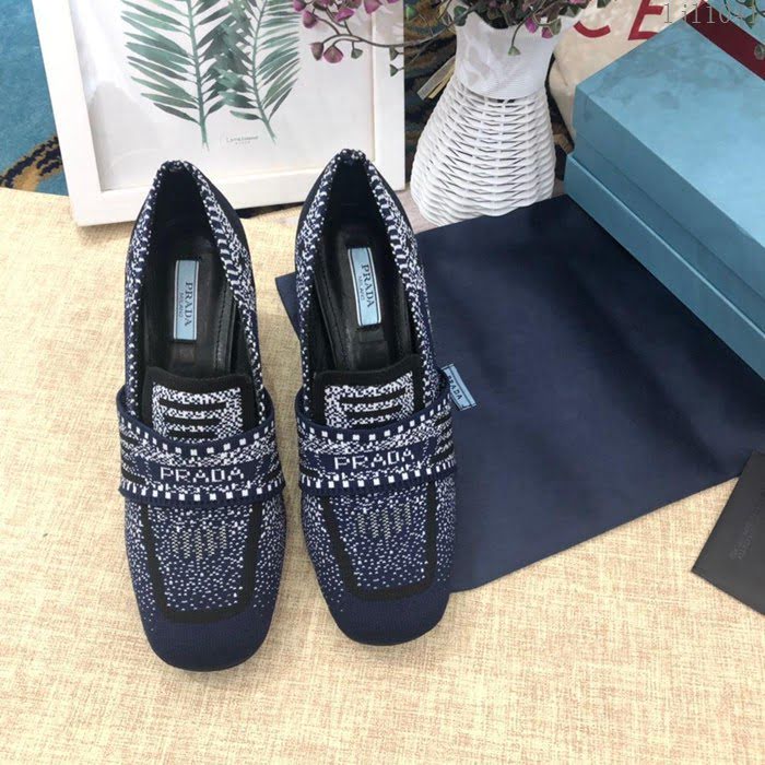 PRADA普拉達 2019頂級版本 刺繡系列 春夏時尚 粗跟方頭單鞋 網紅同款  ljl1041
