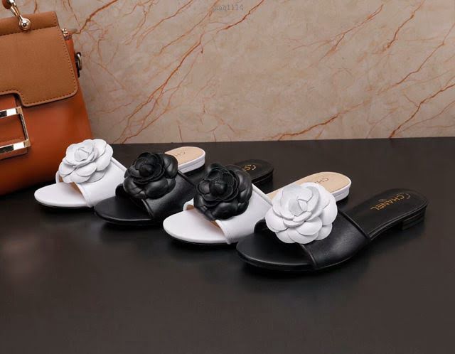 Chanel女鞋 香奈兒2020新款 山茶花平底拖鞋 黑花黑色  naq1114