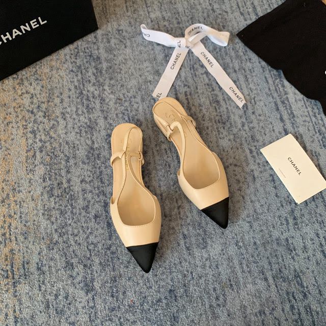 Chanel女鞋 香奈兒2020Cruise新款 小香單鞋 Chanel羊皮後空涼鞋  naq1123