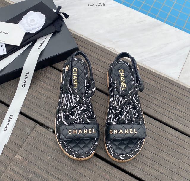 Chanel女鞋 香奈兒2020夏日新款草繩魔術貼涼鞋 Chanel女款休閒涼鞋  naq1254
