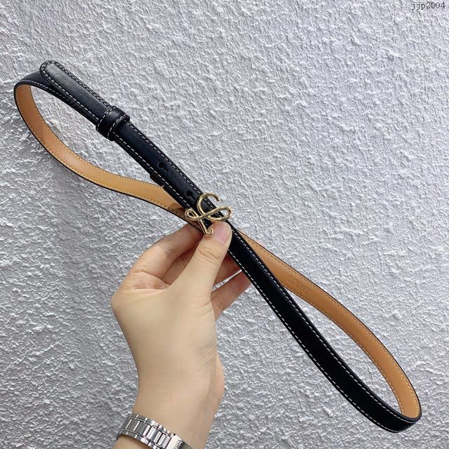 LOEWE女士皮帶 羅意威粒面小牛皮經典銅扣腰帶  jjp2004