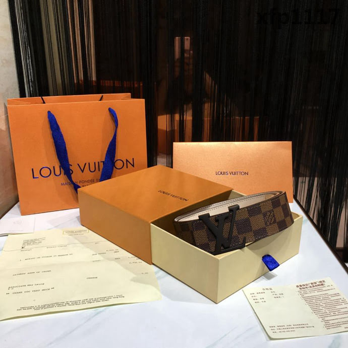 路易威登LV 新款 LV INITIALS MONOGRAM 腰帶 金色LV首字母帶扣 休閒百搭 男士皮帶  xfp1117