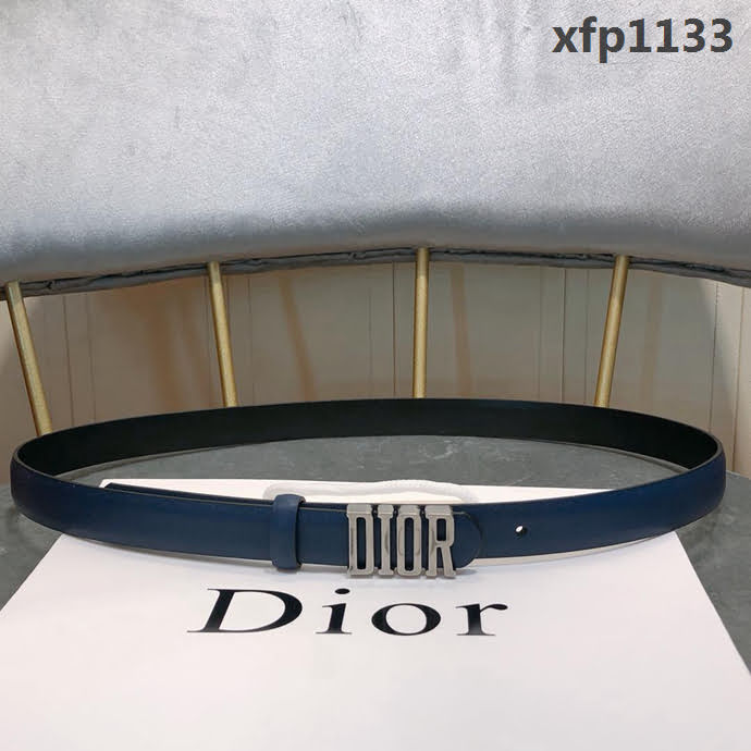 DIOR迪奧 18新款 DIOR字母復古銅扣 雙面進口頭層牛皮腰帶 優雅經典 女款皮帶  xfp1133