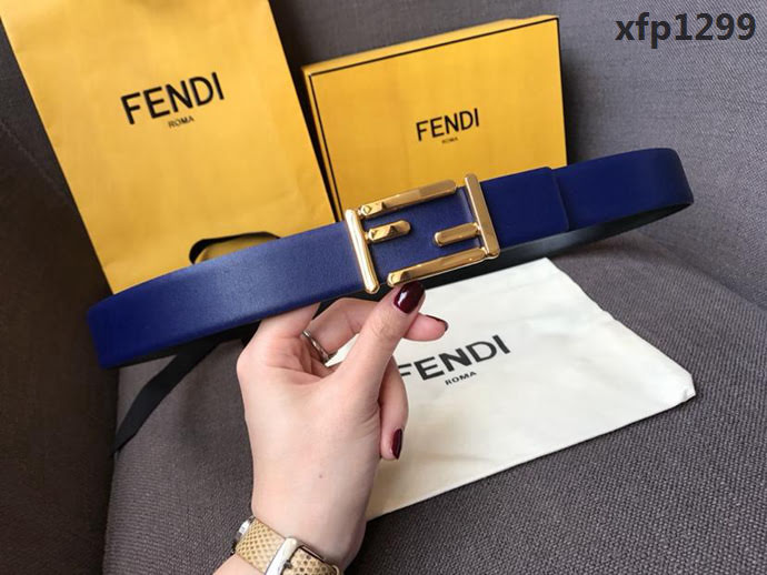 FENDI芬迪 實物拍攝 最新爆款 柔軟小牛皮皮帶 雙F標誌 BAGUETTE系列 時尚百搭款女款皮帶  xfp1299