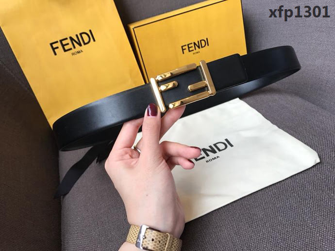 FENDI芬迪 實物拍攝 最新爆款 柔軟小牛皮皮帶 雙F標誌 BAGUETTE系列 時尚百搭款女款皮帶  xfp1301