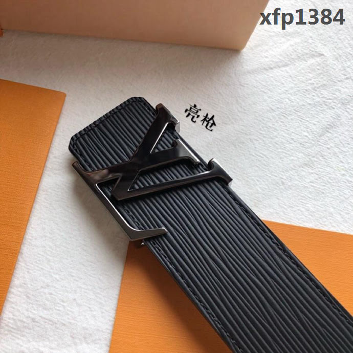路易威登LV 原單品質LV Initiales 40mm 黑色水波紋腰帶 經典款男士皮帶 M9229  xfp1384
