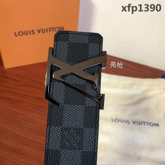 路易威登LV 原單品質 經典黑棋盤格 百搭款男士皮帶 M9808  xfp1390