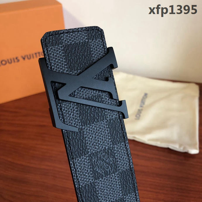 路易威登LV 原單品質 經典黑棋盤格 百搭款男士皮帶 M9808  xfp1395