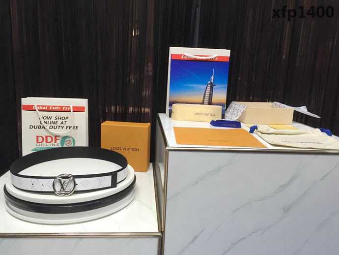 路易威登LV M0129U 本季新品 LV Circle腰帶 休閒時尚 男士皮帶  xfp1400
