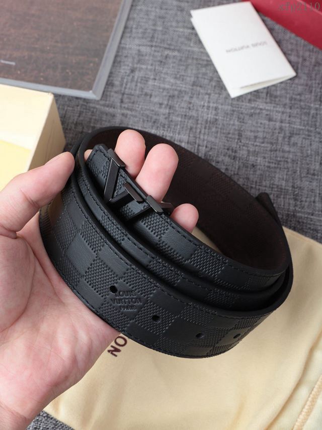 LV皮帶 經典LV腰帶系列 路易威登壓紋牛皮男士腰帶  xfp2110