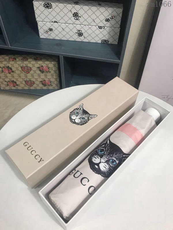 GUCCI古馳傘 超火 大眼貓自動傘 卡通貓咪圖案 防紫外線 防曬晴雨傘  zm1066